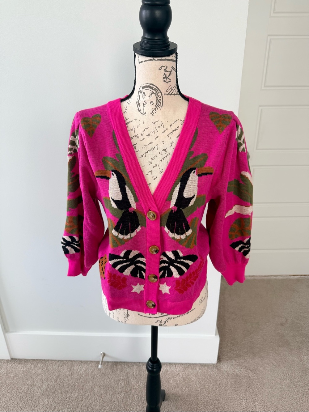FARM Rio Tropical Toucan Print Cardigan Sweater Size M - Picture 2 of 9